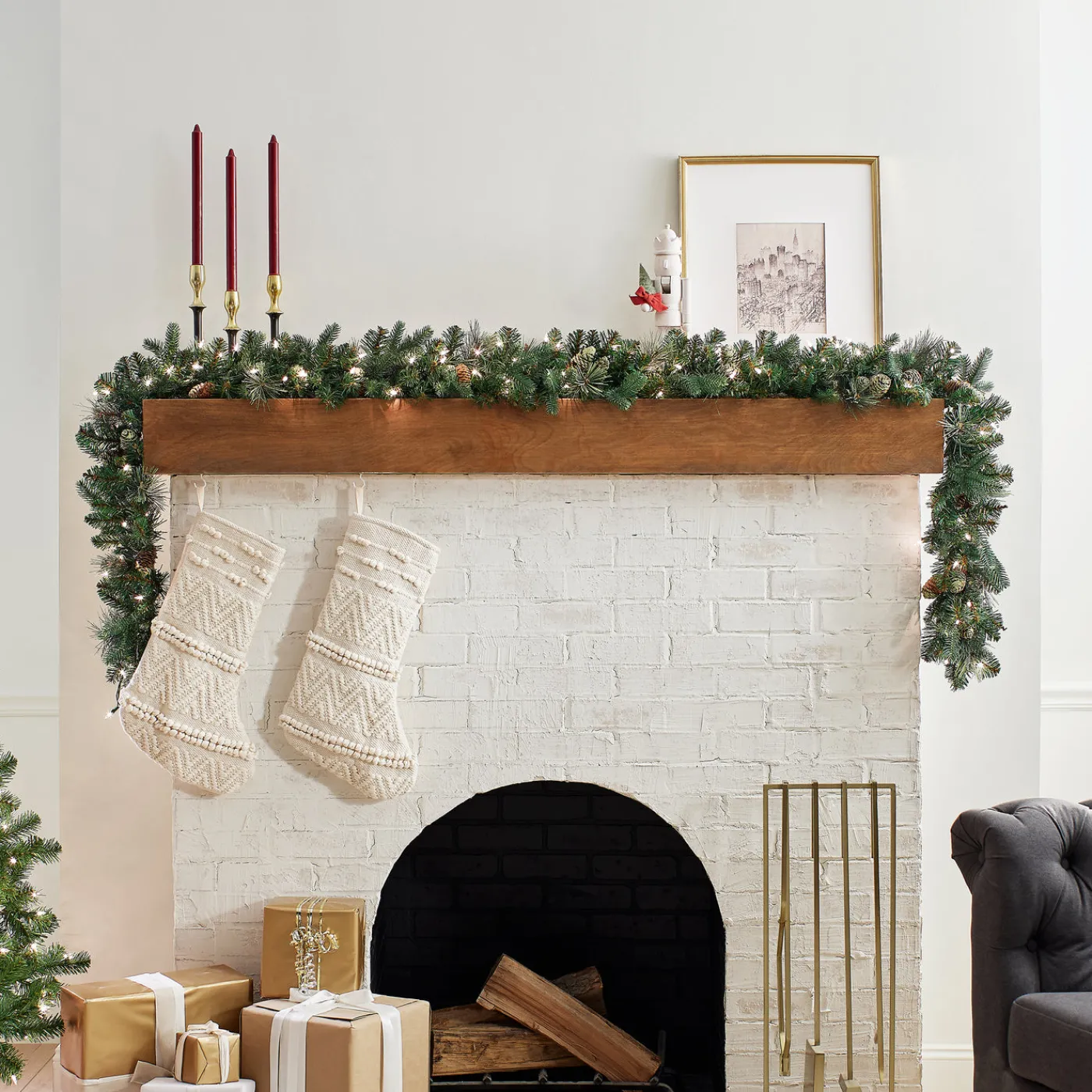 National Tree Company 9 ft. Pre-Lit Carolina Pine Garland with Clear Lights